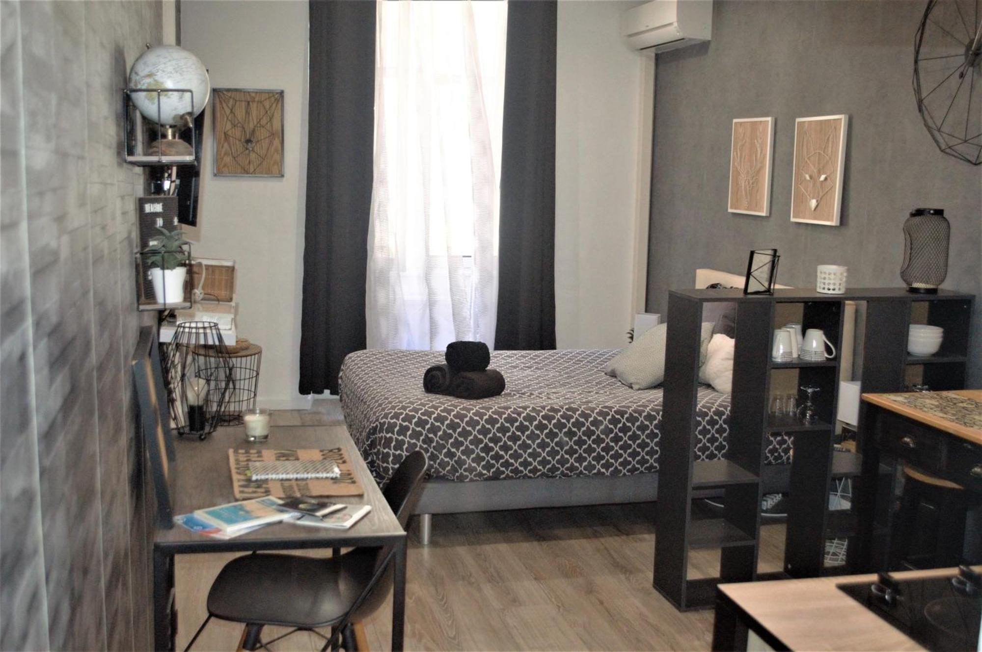 Studio Industriel De Steenia Vieux Port Apartment Marseille Ngoại thất bức ảnh